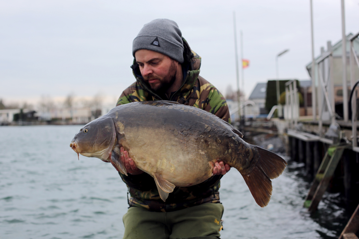 Gio from Monkey Climber uses Fortis SJ9 DPM Jacket to catch big carp in winter